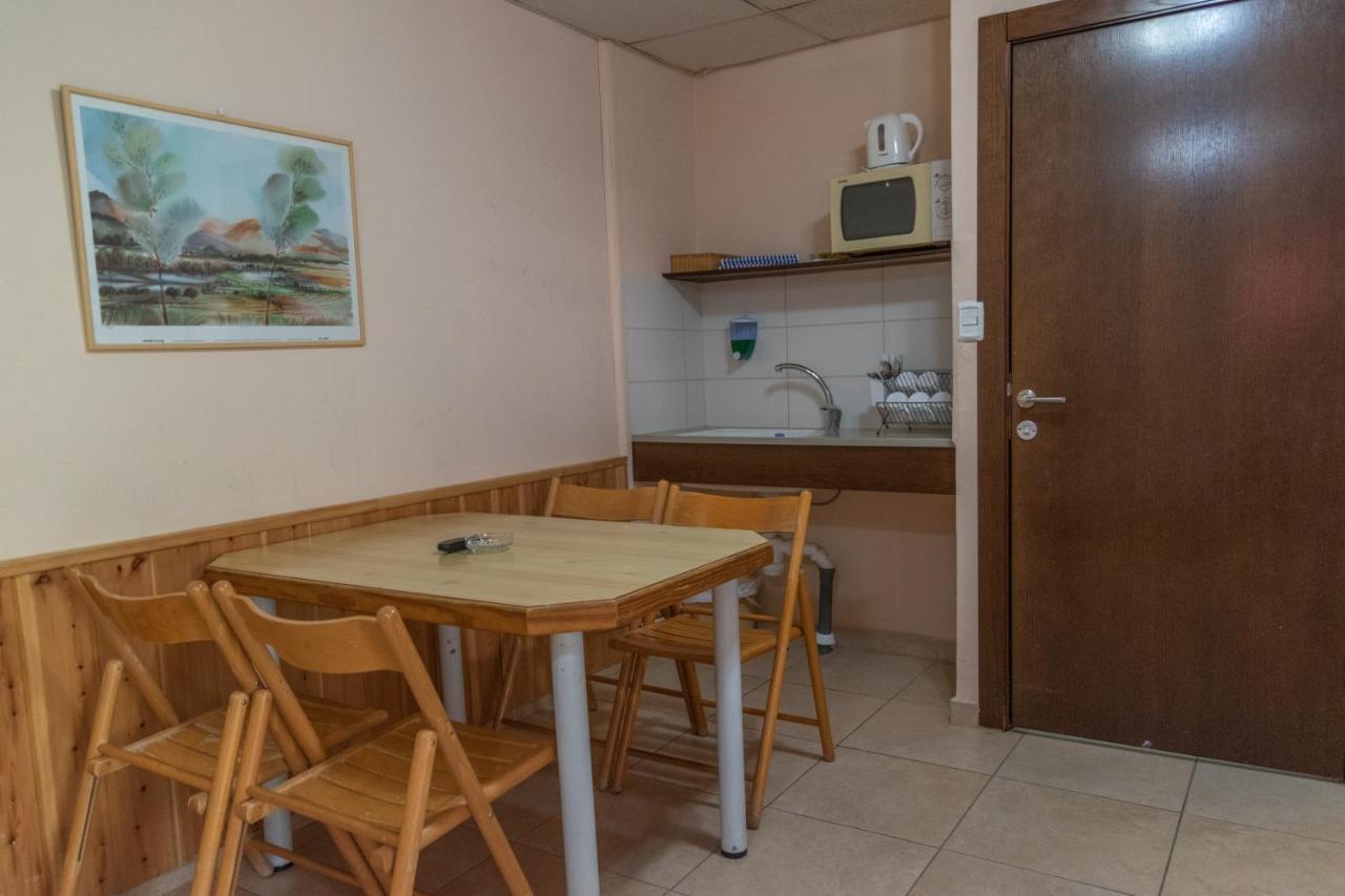 "Bakfar" Kfar Szold Country Lodging Kefar Szold Exterior photo