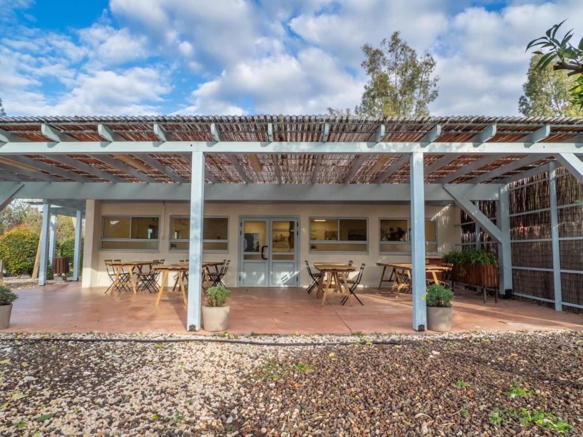 "Bakfar" Kfar Szold Country Lodging Kefar Szold Exterior photo